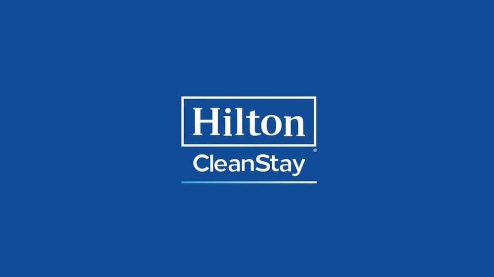 Home2 Suites By Hilton Montreal Dorval Exterior foto